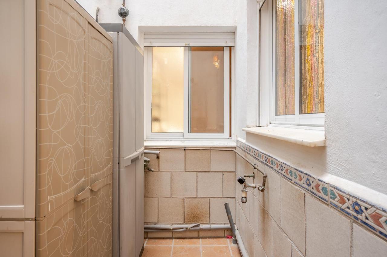 Apartamento Expoholidays - Centrico piso con parking incluido Calle Alvaro Bazan Granada Exterior foto